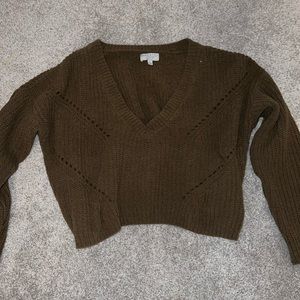 Green, soft knit croptop